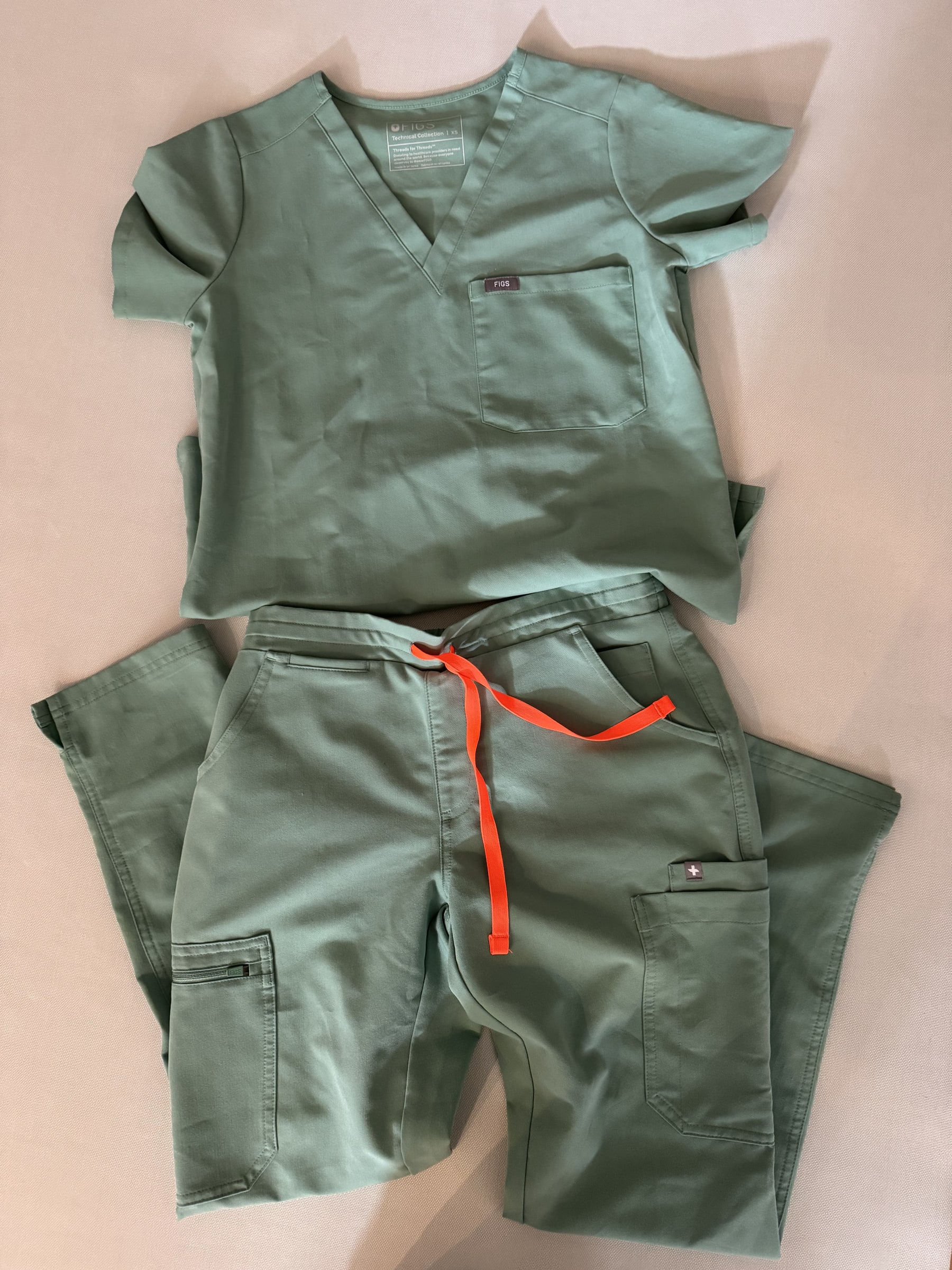 FIGS Male Scrubs Set (top and bottom) - Jade, X Small