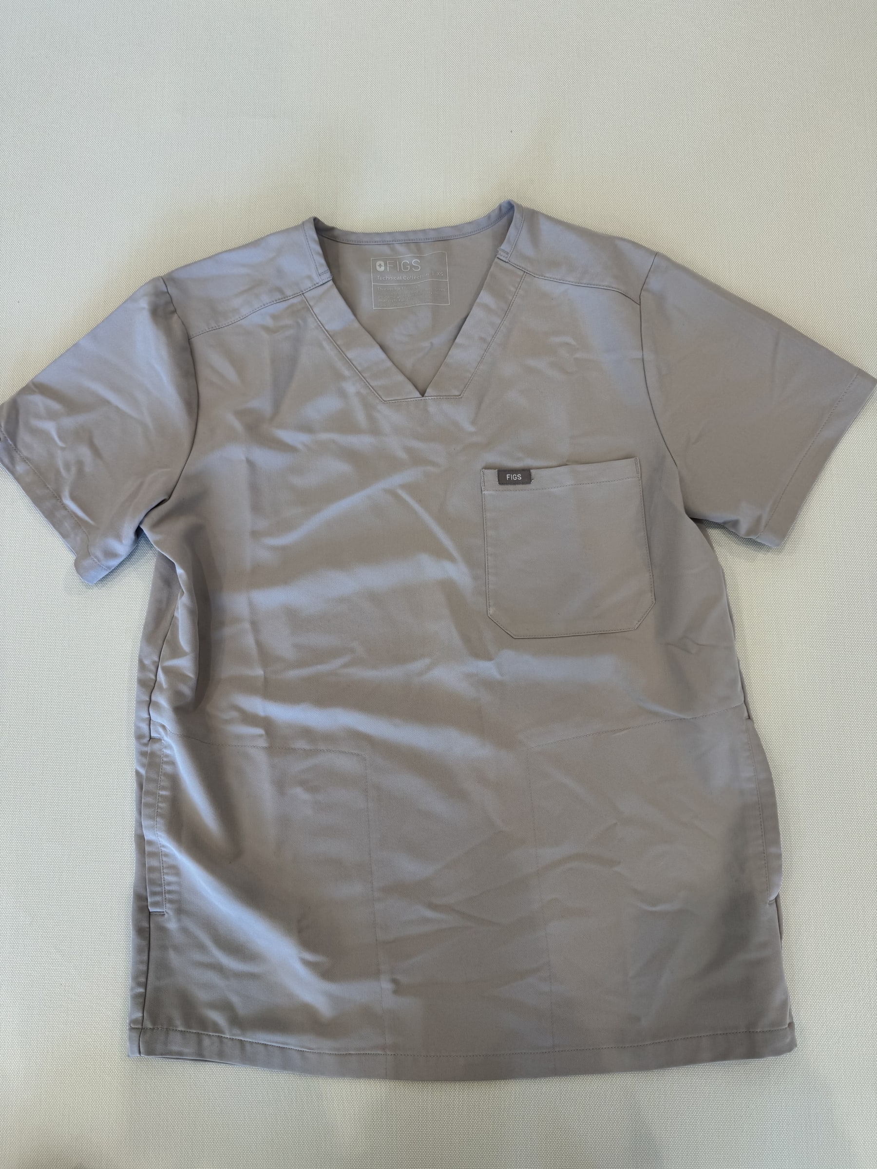 FIGS Male Scrubs Top - Silver Frost, X Small