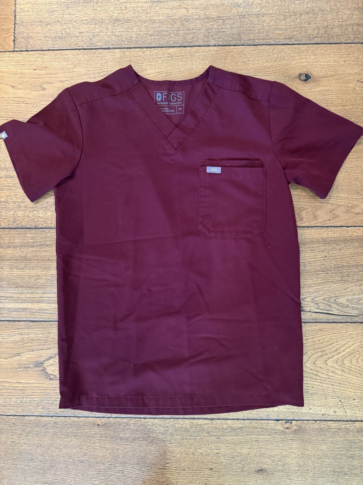 Jaanuu Male Scrubs Top - Wild Berry, M